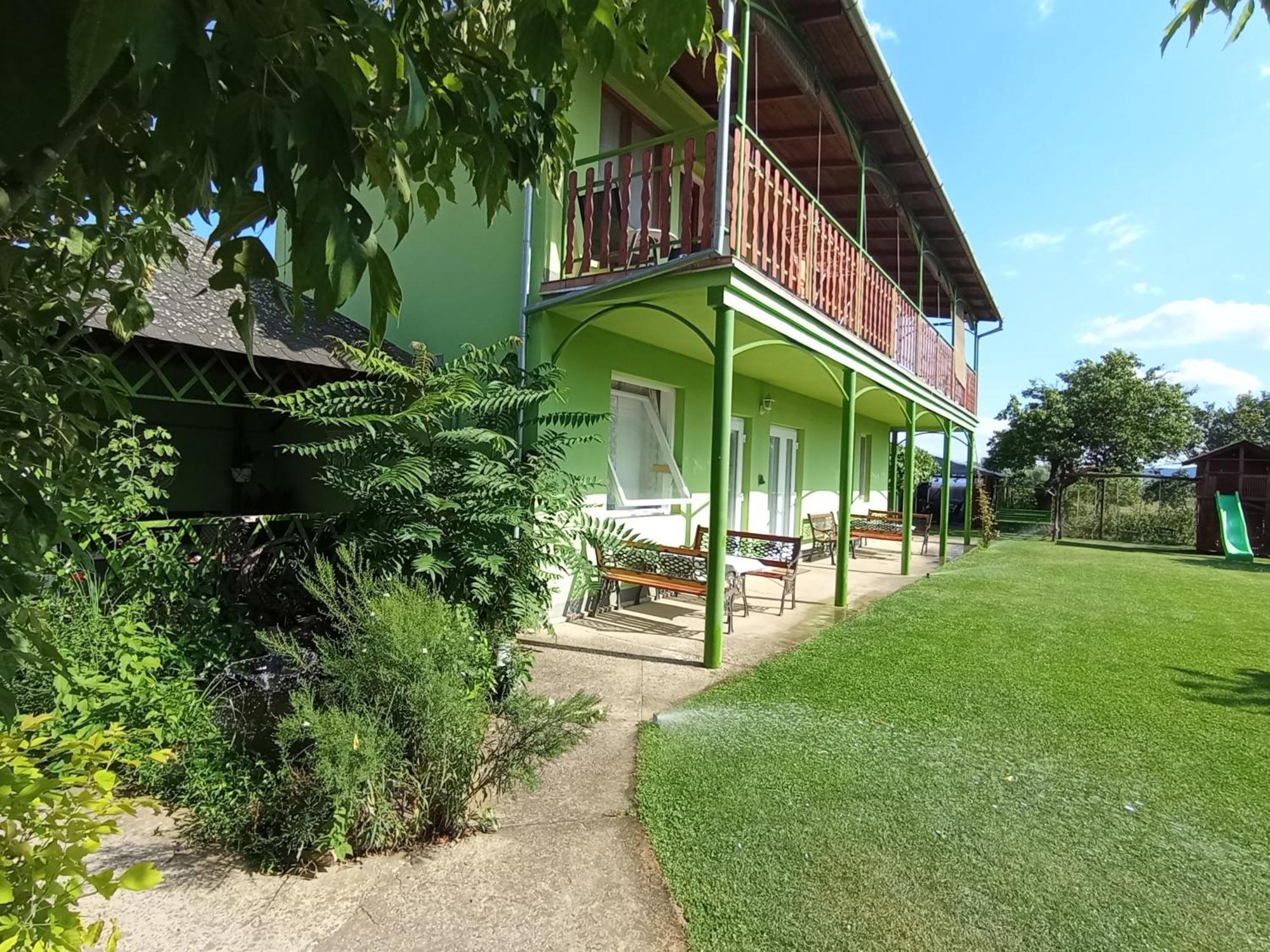 Afrodita Hotell Štúrovo Eksteriør bilde