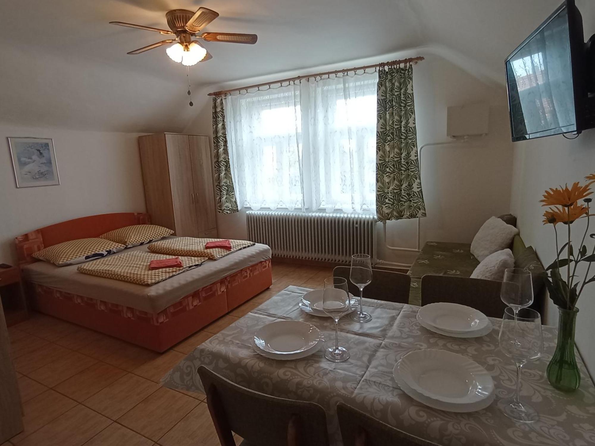Afrodita Hotell Štúrovo Eksteriør bilde